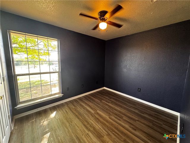 397 County Road 3367, Kempner, TX 76539