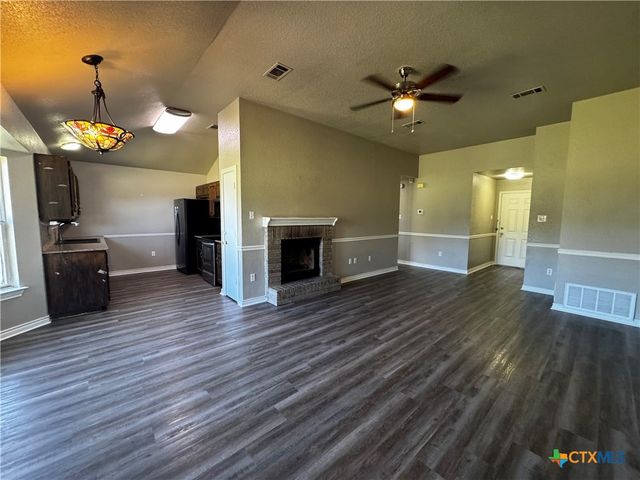 397 County Road 3367, Kempner, TX 76539