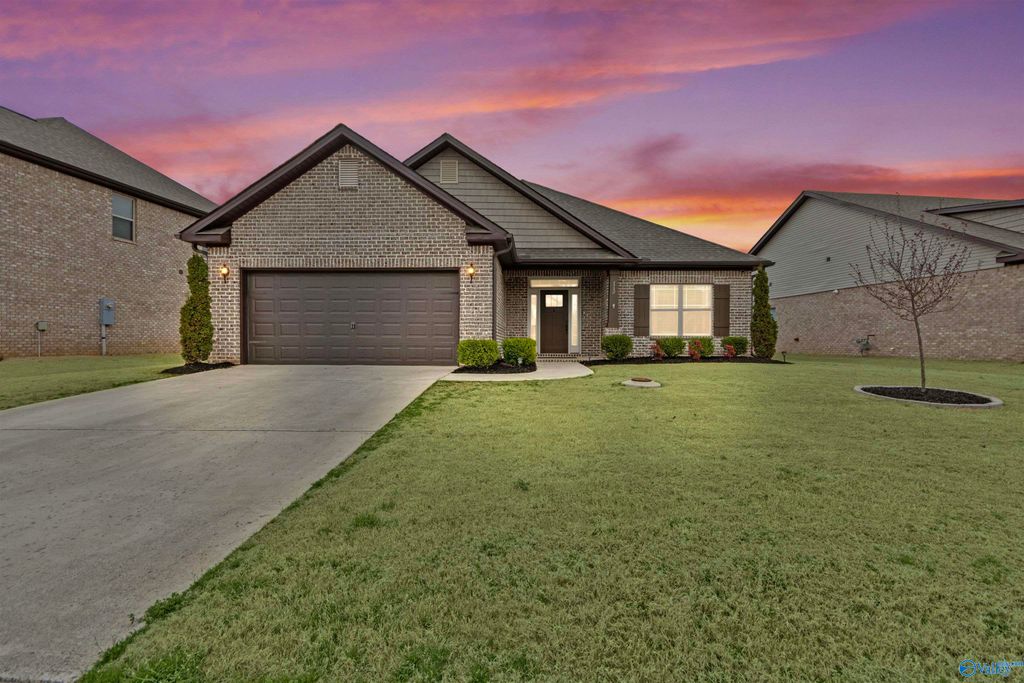 112 Kretzer Court, Huntsville, AL 35806