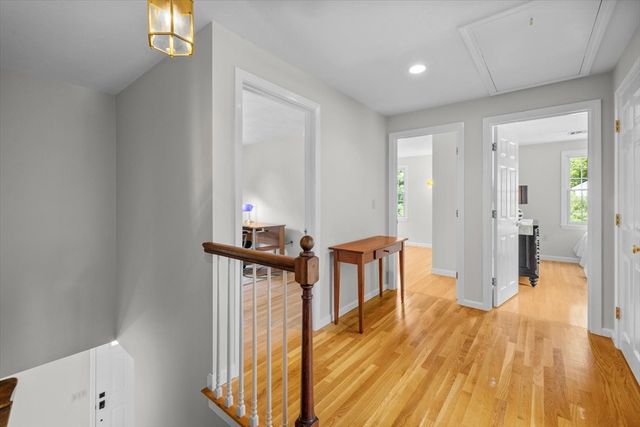 16 King Philip Path, Mendon, MA 01756