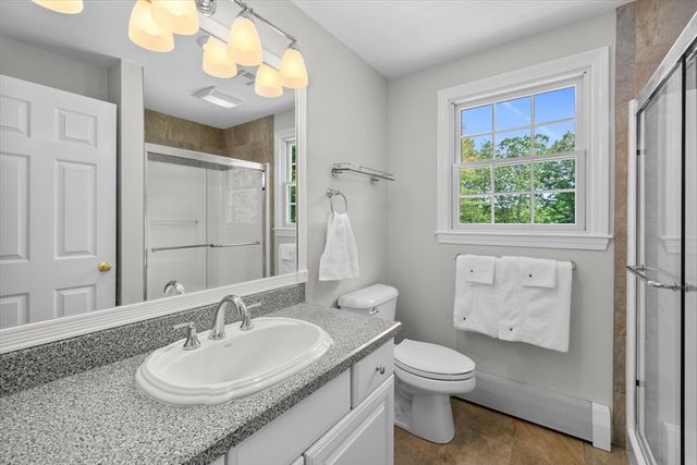 16 King Philip Path, Mendon, MA 01756