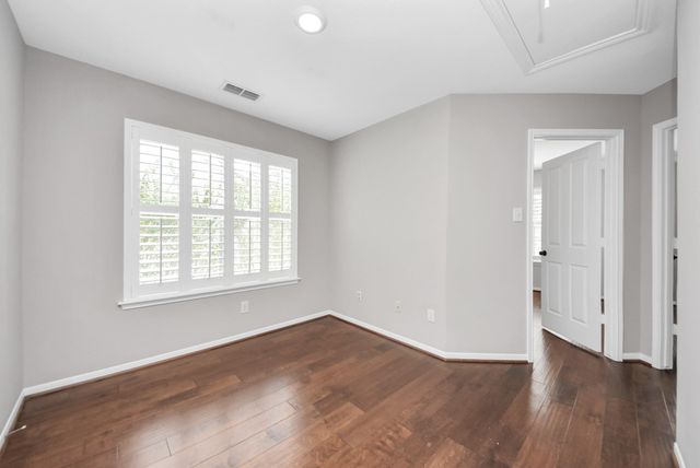 34 E Gaslight Place, The Woodlands, TX 77382