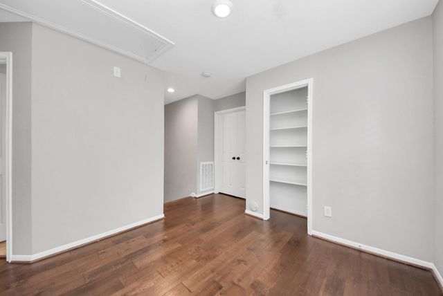 34 E Gaslight Place, The Woodlands, TX 77382