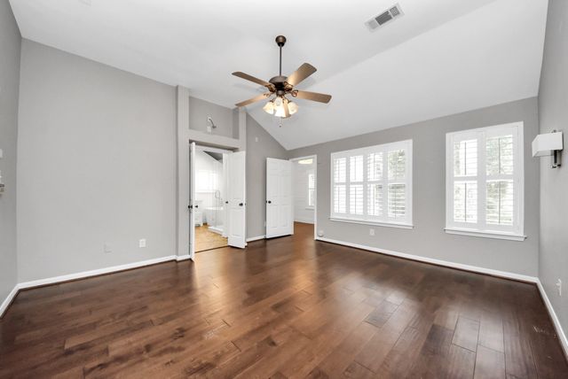 34 E Gaslight Place, The Woodlands, TX 77382