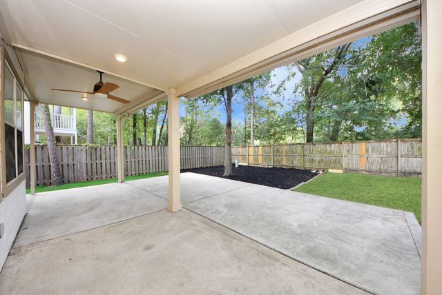 34 E Gaslight Place, The Woodlands, TX 77382