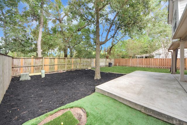 34 E Gaslight Place, The Woodlands, TX 77382