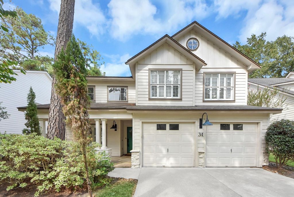 34 E Gaslight Place, The Woodlands, TX 77382