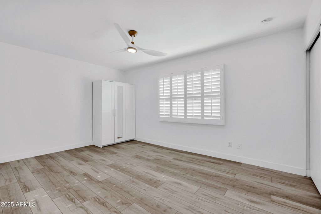 Image 16 of property listing at 8017 E GLENROSA Avenue, Scottsdale, AZ 85251