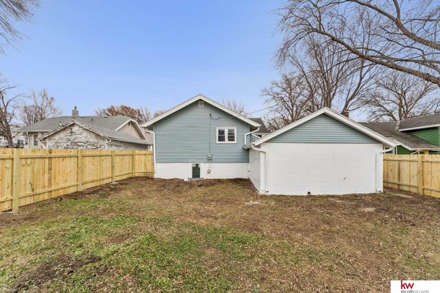 2028 N 65th Avenue, Omaha, NE 68104