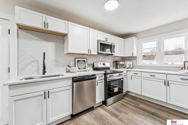 2028 N 65th Avenue, Omaha, NE 68104