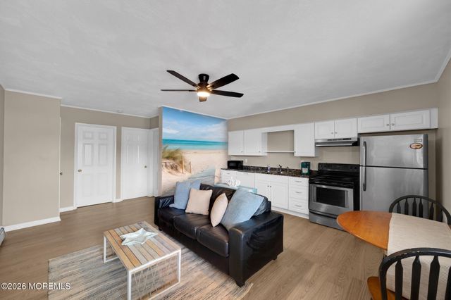 905 SW Central Avenue B, Seaside Park, NJ 08752
