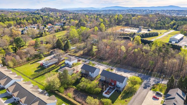 1344 Weeks Drive NE, Cleveland, TN 37312