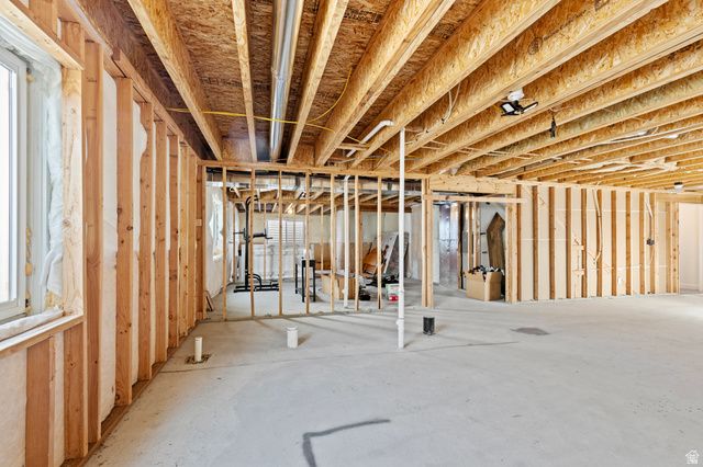 1274 E 480 S, Hyrum, UT 84319