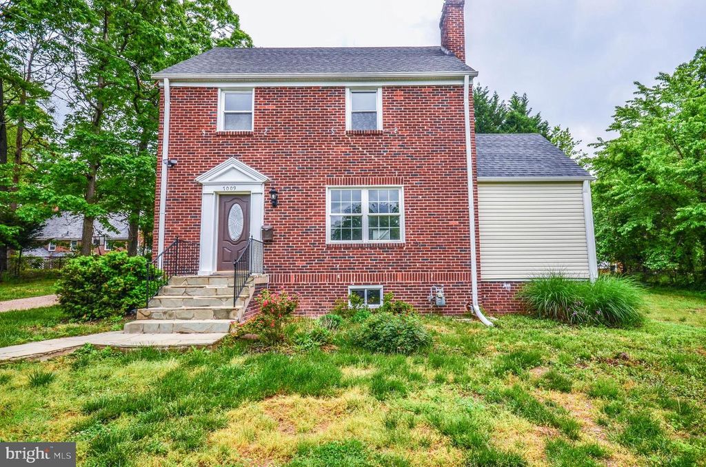 7009 ADELPHI ROAD, Hyattsville, MD 20782