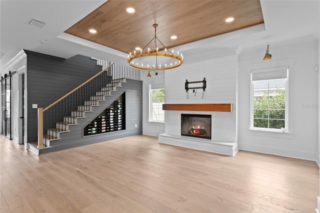 2503 N GLENWOOD DRIVE, Tampa, FL 33602