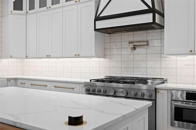 2503 N GLENWOOD DRIVE, Tampa, FL 33602