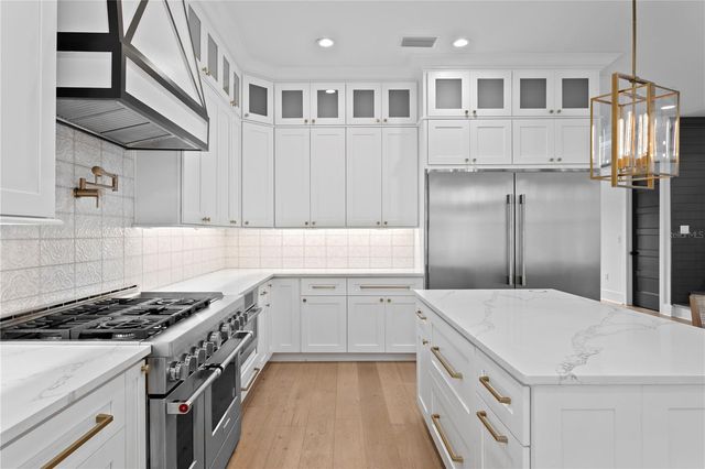 2503 N GLENWOOD DRIVE, Tampa, FL 33602