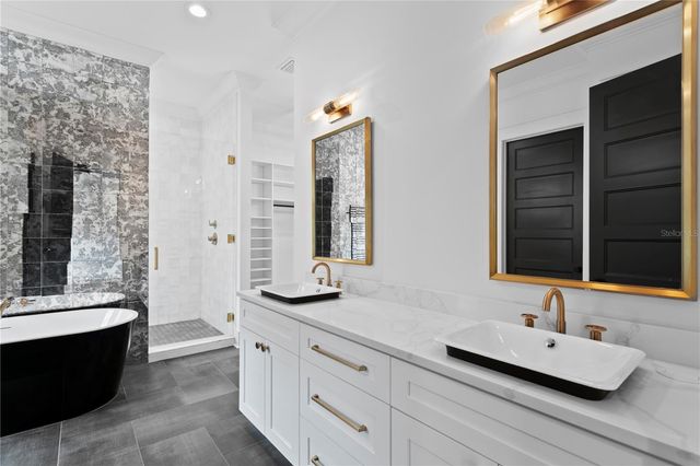 2503 N GLENWOOD DRIVE, Tampa, FL 33602