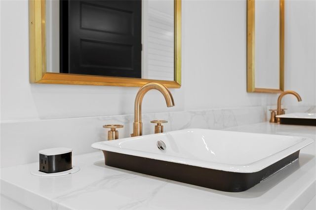 2503 N GLENWOOD DRIVE, Tampa, FL 33602