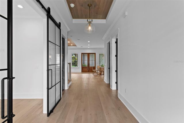 2503 N GLENWOOD DRIVE, Tampa, FL 33602