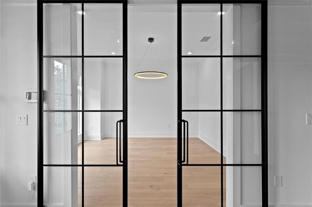 2503 N GLENWOOD DRIVE, Tampa, FL 33602