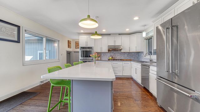 9030 Orchard Drive, Highland, IN 46322