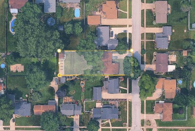 9030 Orchard Drive, Highland, IN 46322