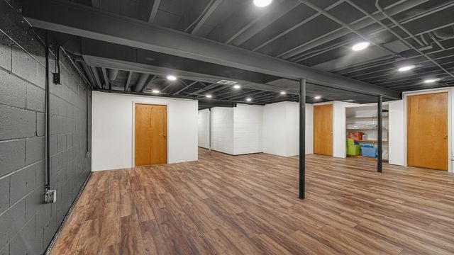 9030 Orchard Drive, Highland, IN 46322