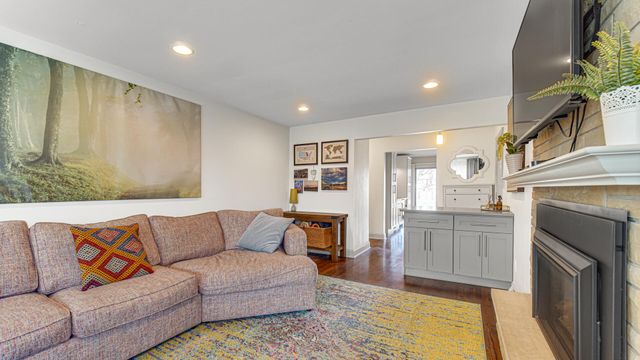 9030 Orchard Drive, Highland, IN 46322