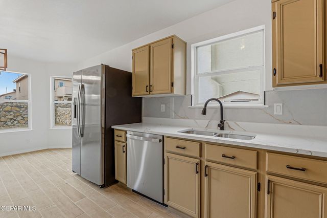 5741 LAUREL CLARK Lane, El Paso, TX 79934