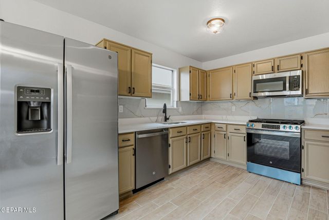 5741 LAUREL CLARK Lane, El Paso, TX 79934