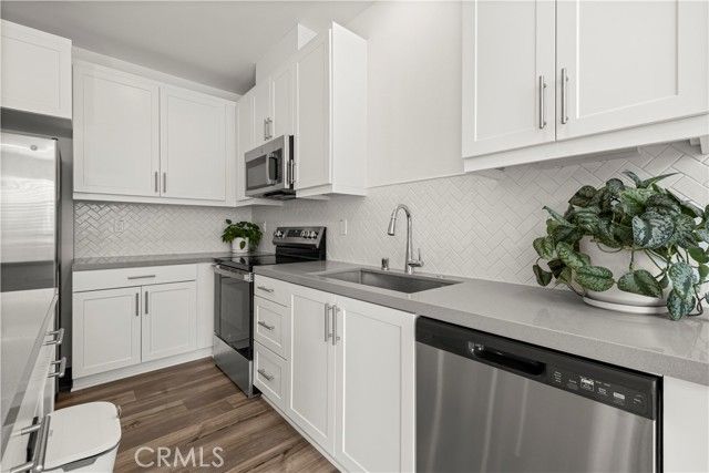 6123 Valentina Way 303, Eastvale, CA 92880