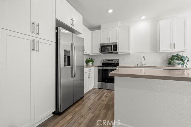 6123 Valentina Way 303, Eastvale, CA 92880