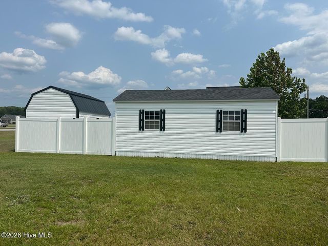 3920 Ayden Golf Club Road, Ayden, NC 28513