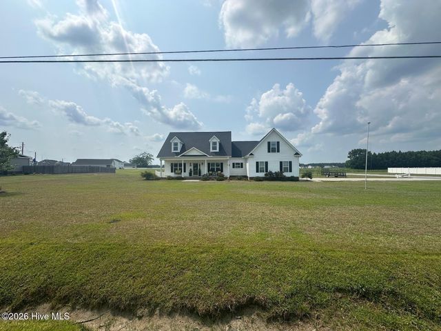 3920 Ayden Golf Club Road, Ayden, NC 28513