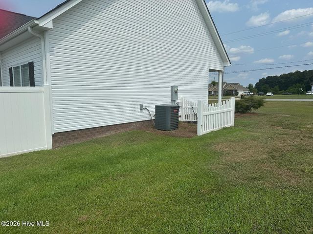 3920 Ayden Golf Club Road, Ayden, NC 28513
