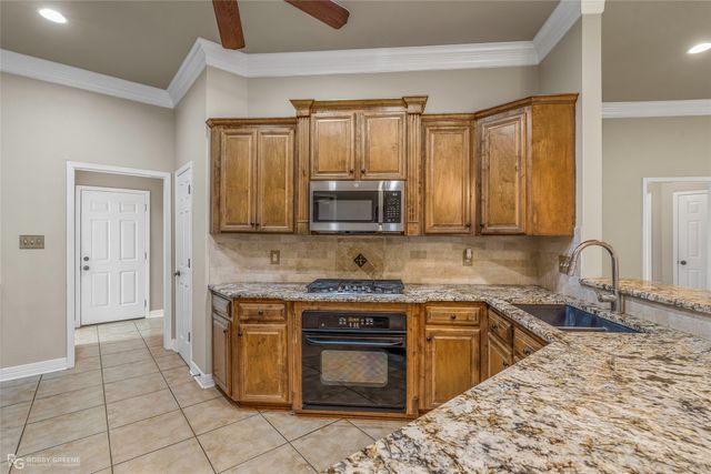 6017 Kateland Circle, Bossier City, LA 71111