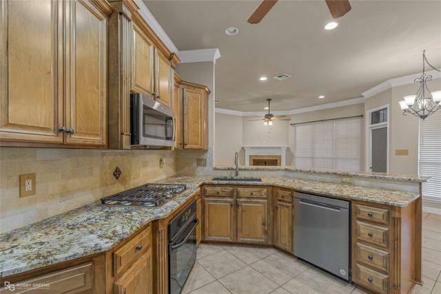 6017 Kateland Circle, Bossier City, LA 71111
