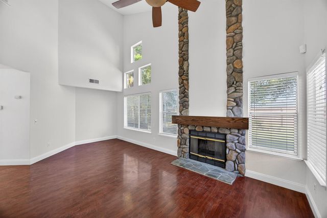 9050 Duovo Way, Elk Grove, CA 95758