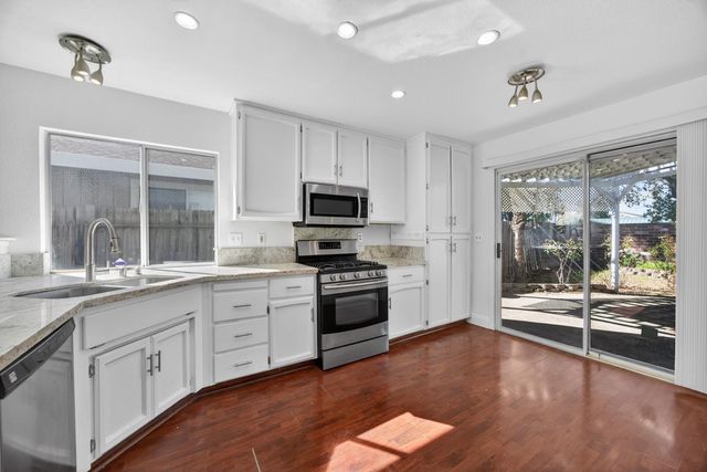 9050 Duovo Way, Elk Grove, CA 95758