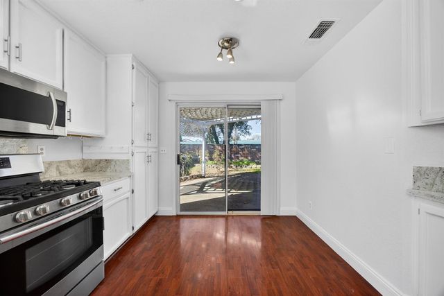 9050 Duovo Way, Elk Grove, CA 95758