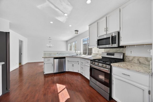 9050 Duovo Way, Elk Grove, CA 95758