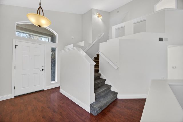 9050 Duovo Way, Elk Grove, CA 95758