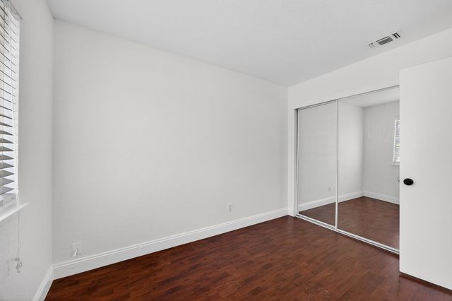 9050 Duovo Way, Elk Grove, CA 95758