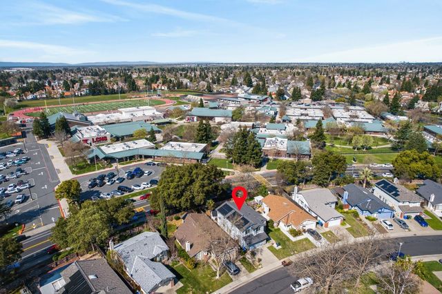 9050 Duovo Way, Elk Grove, CA 95758