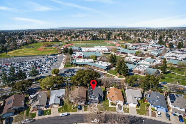 9050 Duovo Way, Elk Grove, CA 95758