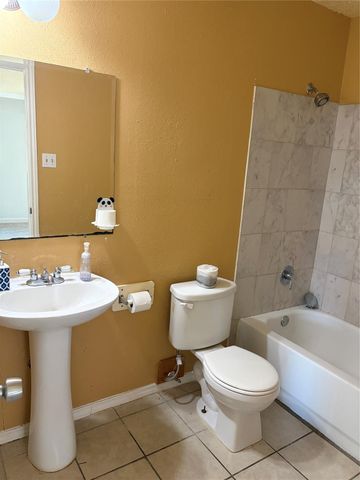 7318 Caddo Lake Lane, Houston, TX 77083