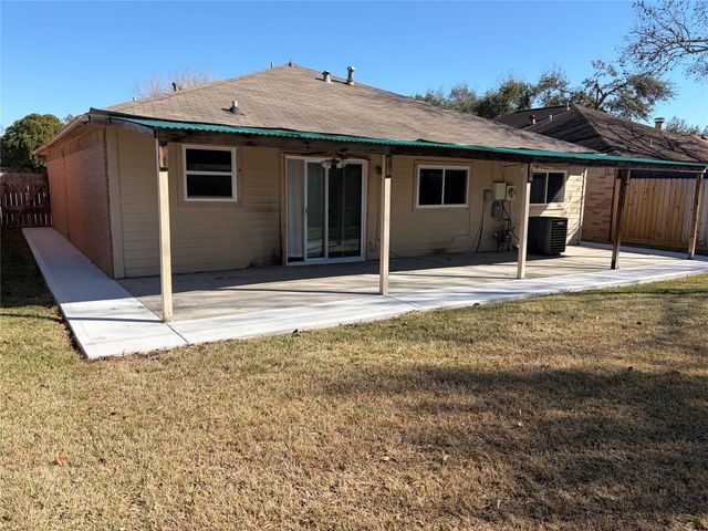 7318 Caddo Lake Lane, Houston, TX 77083