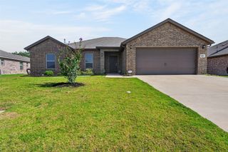 1600 Glade Meadows Drive, Burleson, TX 76058