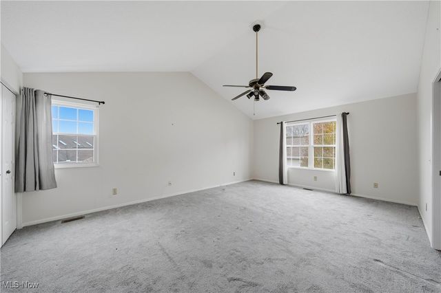 6686 Hogan Way NW, Canton, OH 44718